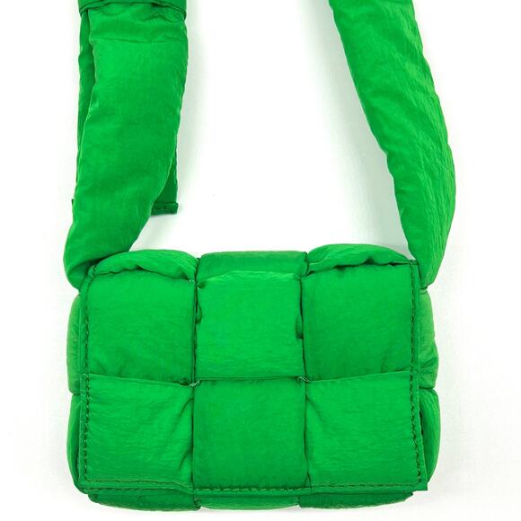 Bottega Veneta Maxi Intrecciato Padette Maxi Shoulder Bag - Picture 2 of 10